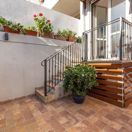 Apartament House Roberta *